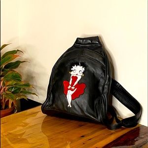 VINTAGE 90’s LEATHER BETTY BOOP BAG🧯❤️🥵
